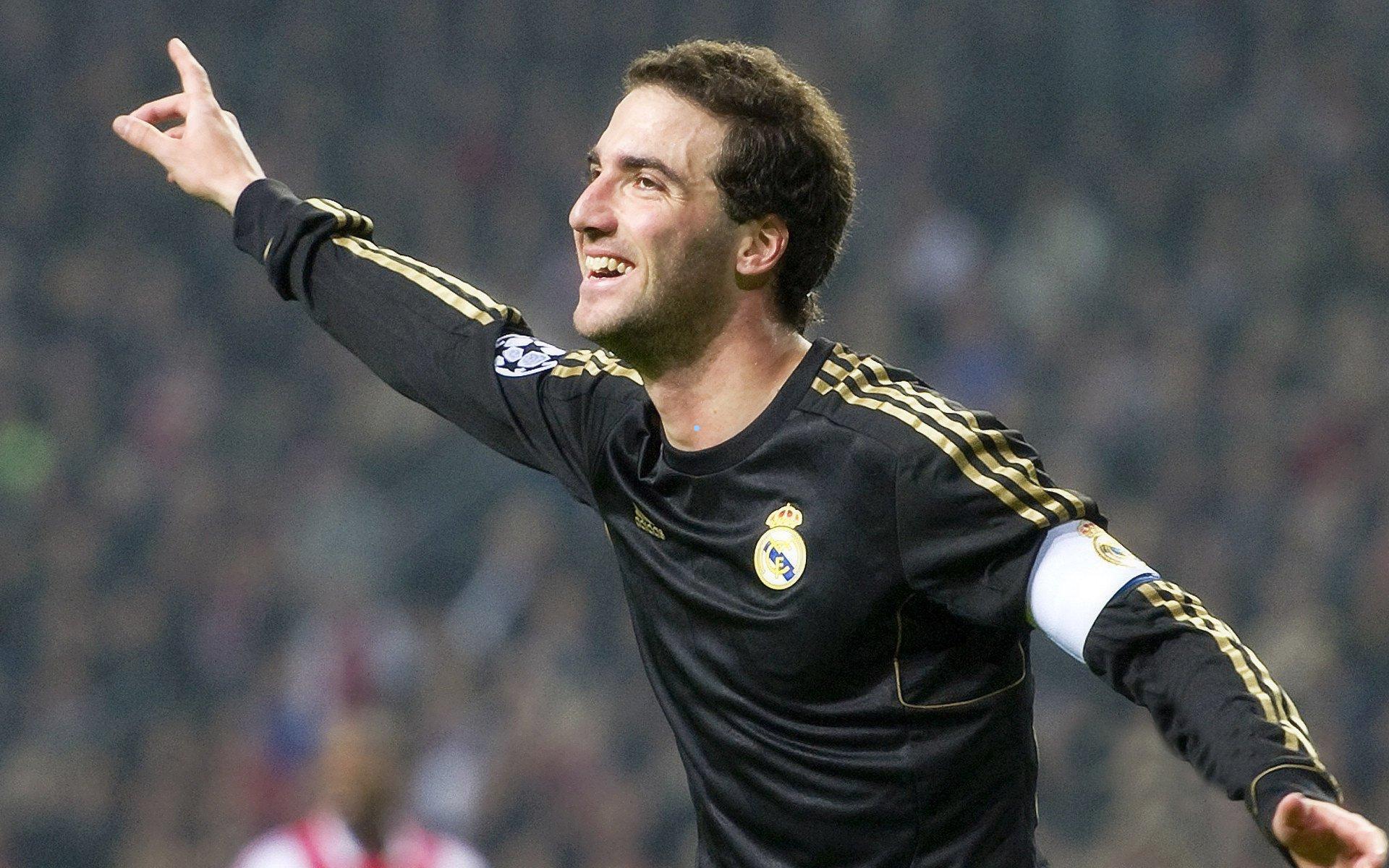 英超Big6四强激战落幕，曼城横扫对手彰显霸气，阿森纳险胜紧追不舍