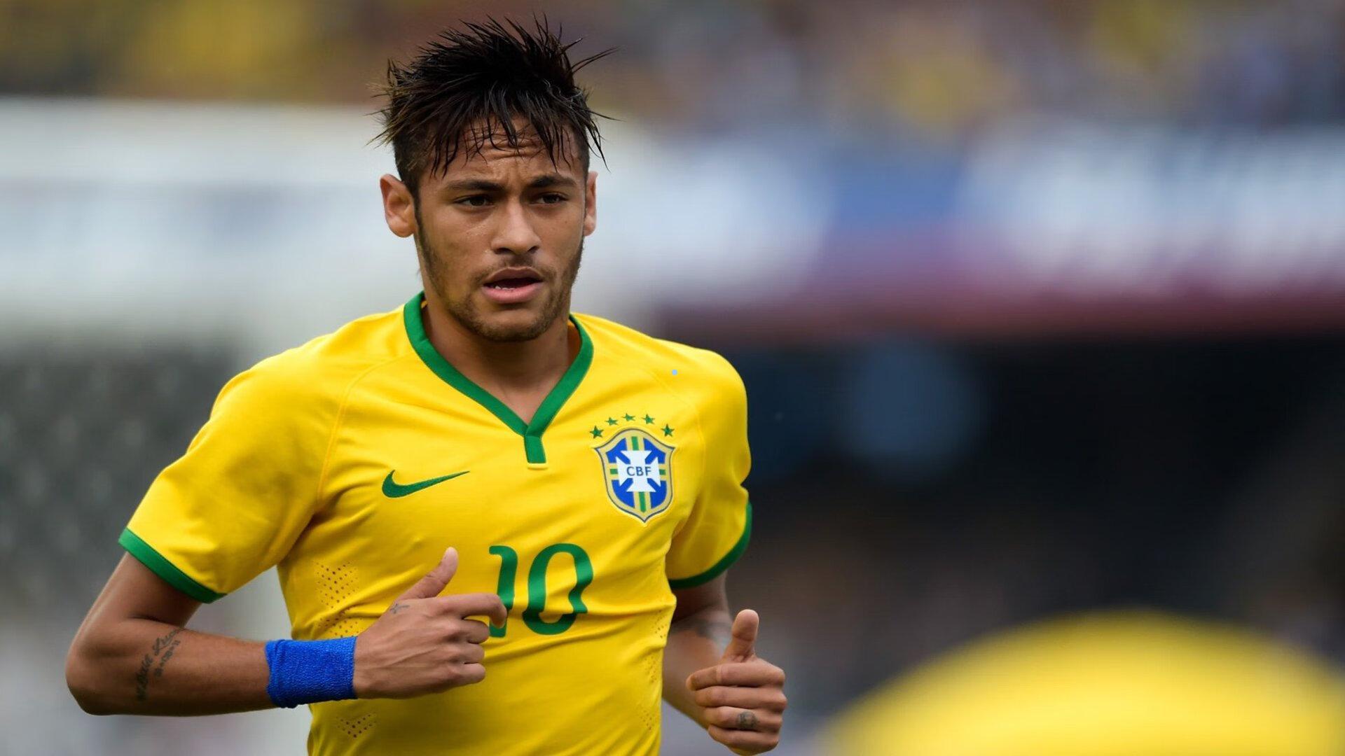 威姆斯年届不惑，留华发展享滋润生活，网红圈中美女相伴